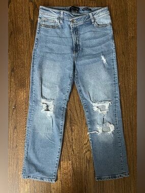 Kendall & Kylie Light Blue Distressed Straight Leg Jeans